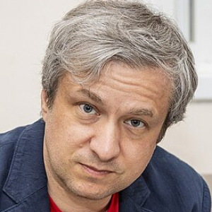 Антон Долин