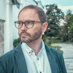 Сергей Комаров